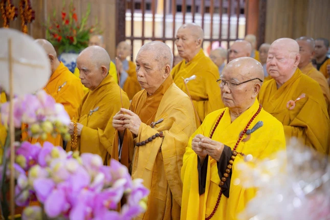 Nhất tâm tưởng niệm