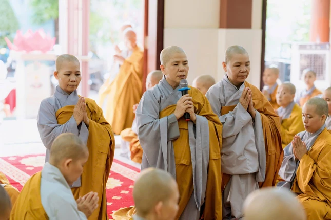 Ttrường hạ chùa Từ Giác có 80 hành giả Ni an cư