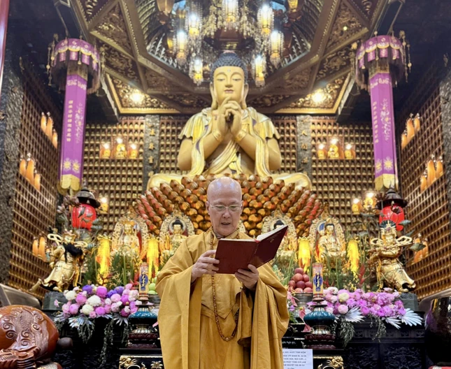 Hòa thượng Thích Chơn Không giáo giới, sách tấn đến chư hành giả an cư