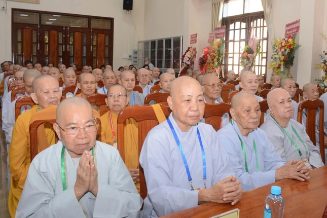 Sáng mai, 20-6-2026, phiên chính thức Đại hội đại biểu Phật giáo tỉnh Cà Mau, lần thứ I, nhiệm kỳ 2026-2031 sẽ được diễn ra trọng thể tại trụ sở Văn phòng Ban Trị sự GHPGVN tỉnh Cà Mau - chùa Long Phước Sáng mai, 20-6-2026, phiên chính thức Đại hội đại biểu Phật giáo tỉnh Cà Mau, lần thứ I, nhiệm kỳ 2026-2031 sẽ được diễn ra trọng thể tại trụ sở Văn phòng Ban Trị sự GHPGVN tỉnh Cà Mau - chùa Long Phước
