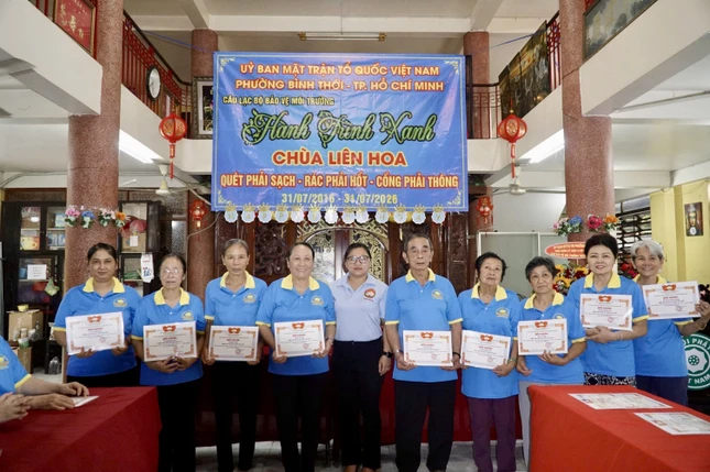 Ngày vui của thành viên Câu lạc bộ Hành Trình Xanh Ngày vui của thành viên Câu lạc bộ Hành Trình Xanh
