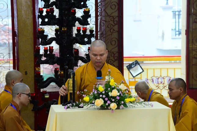 Đại đức Thích Trung Nghĩa trùng tuyên giới Tỳ-kheo, Bồ-tát