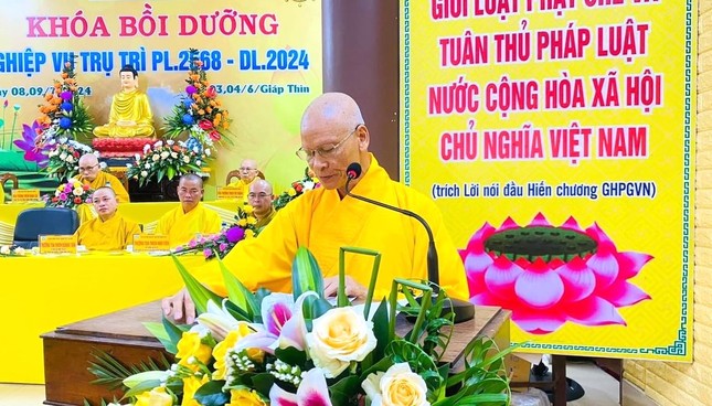 Hòa thượng Thích Thông Hội phát biểu khai mạc