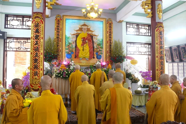 Nhất tâm cầu nguyện