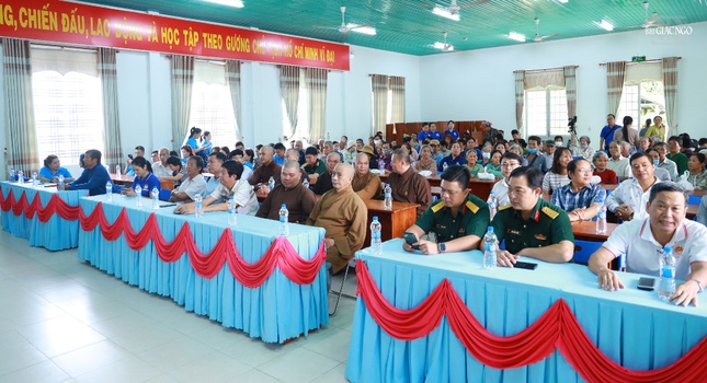 Đại biểu tham dự