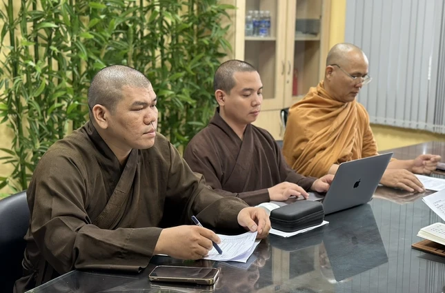 Chư tôn đức tham dự