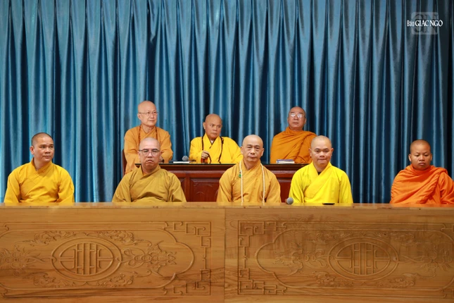 Chư tôn đức tham dự