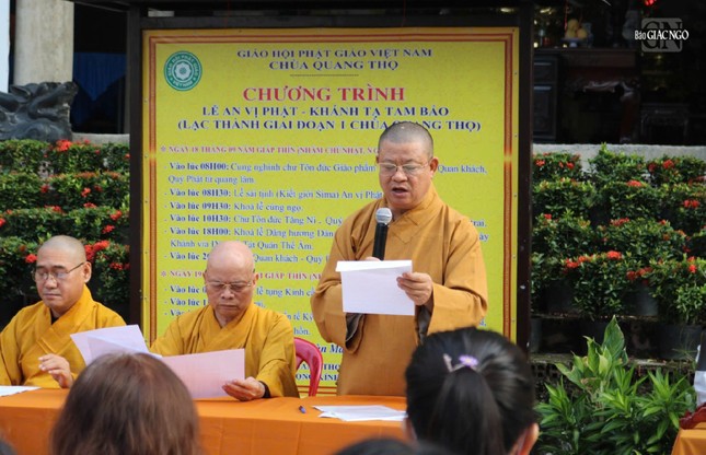 Thượng tọa Thích Minh Thanh, Trưởng ban Trị sự GHPGVN H.Hóc Môn phát biểu