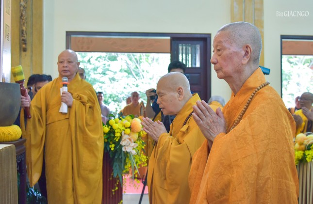 Chư tôn giáo phẩm đồng tụng Tứ hoằng thệ nguyện