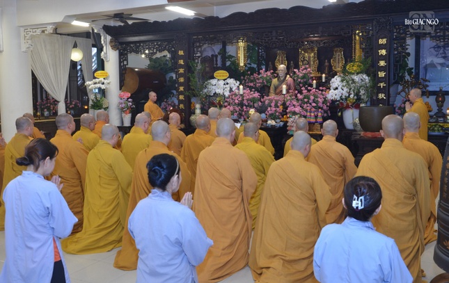 Trang nghiêm tưởng niệm húy nhật Trưởng lão Hòa thượng Thích Hành Trụ Trang nghiêm tưởng niệm húy nhật Trưởng lão Hòa thượng Thích Hành Trụ