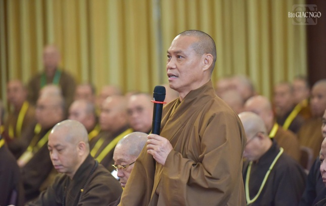 Thượng tọa Thích Trí Chơn nêu vấn đề cần chỉnh đốn lại điều kiện thọ giới ở các tỉnh thành để có sự đồng bộ chung