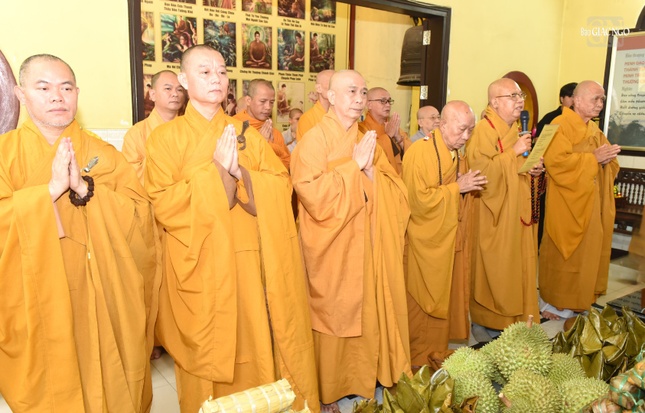 Nhất tâm cầu nguyện Nhất tâm cầu nguyện