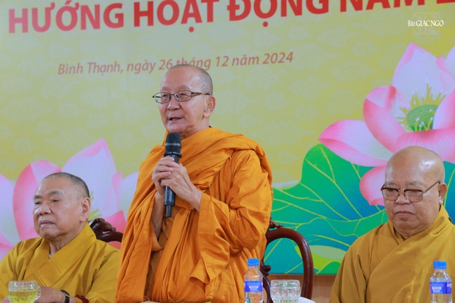 Hòa thượng Thích Minh Giác ban đạo từ