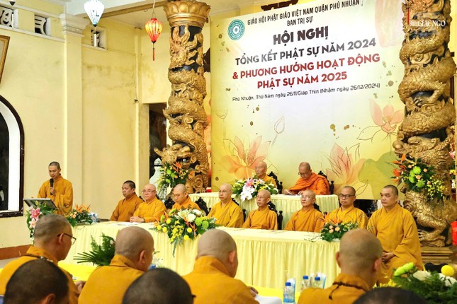 Chư tôn đức tham dự