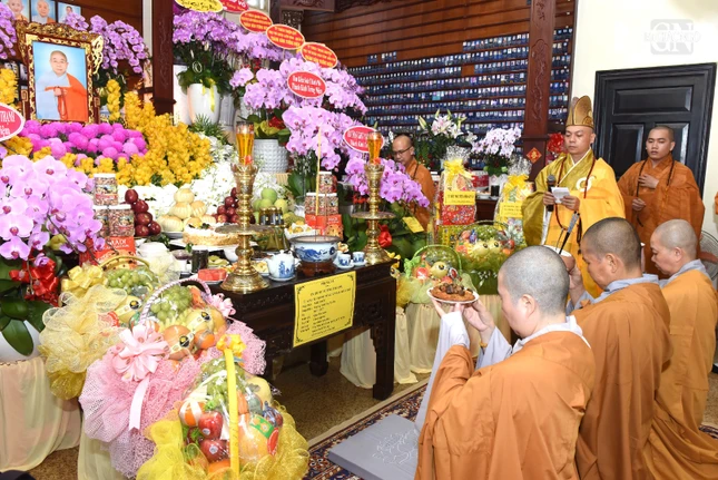 Cung tiến Giác linh Ni trưởng Thích nữ Như Đức