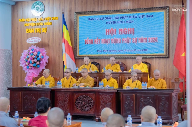 Chư tôn đức chứng minh hội nghị