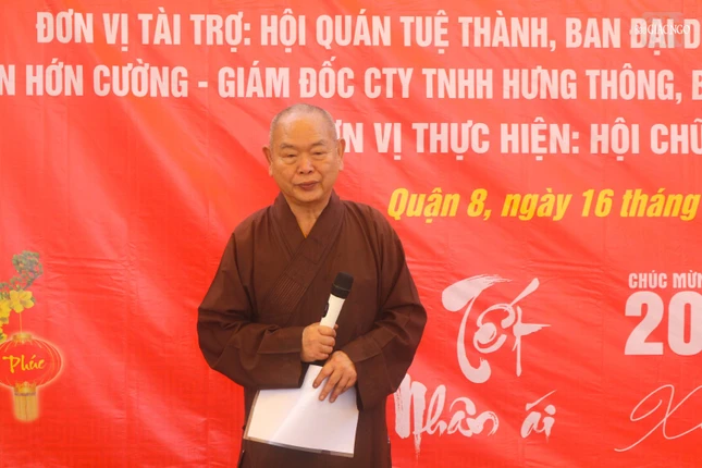 Hòa thượng Thích Huệ Công phát biểu Hòa thượng Thích Huệ Công phát biểu