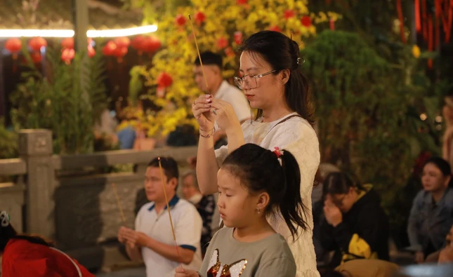 Cầu nguyện đến tất cả yên vui hạnh phúc