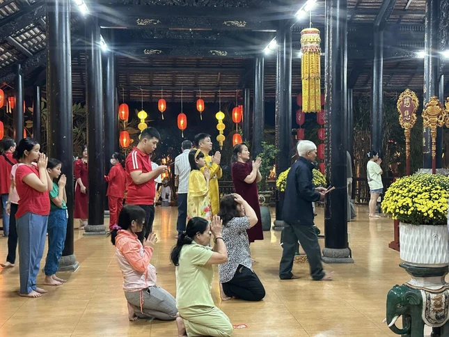 Cầu nguyện một năm bình an