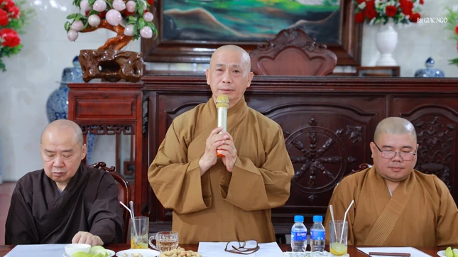 Thượng tọa Thích Tâm Chơn phát biểu chỉ đạo