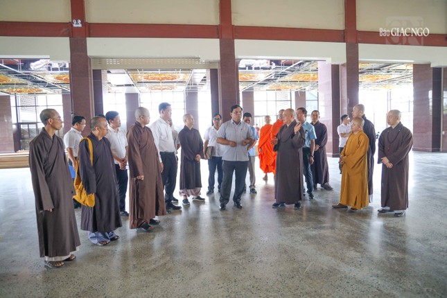 Khảo sát tại đại giảng đường Minh Châu - nơi diễn ra Lễ khai mạc Đại lễ Vesak Liên Hiệp Quốc 2025