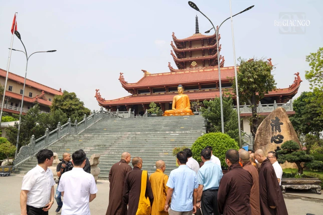 Khảo sát chùa Thanh Tâm - nơi tôn trí xá-lợi của Đức Phật Khảo sát chùa Thanh Tâm - nơi tôn trí xá-lợi của Đức Phật