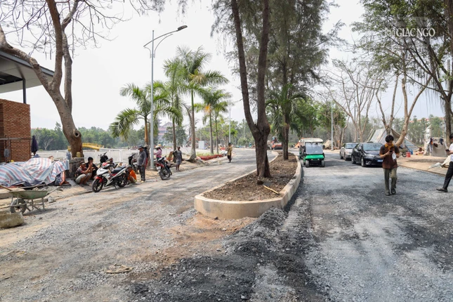 Các con đường nhỏ, có sự liên thông với nhau