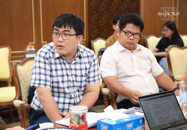 Anh Phạm Lê Minh Khang phát biểu ý kiến đóng góp về việc điều phối tình nguyện viên hỗ trợ tổ chức Đại lễ Vesak Liên Hiệp Quốc năm 2025