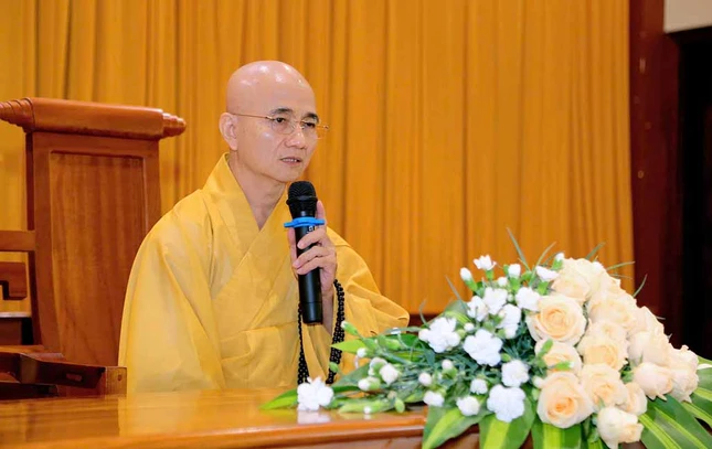 Thượng tọa Thích Thiện Quý thuyết pháp