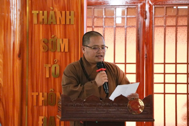 Đại đức Thích Quang Hội trình bày kế hoạch tổ chức Đại lễ Phật đản Phật lịch 2569