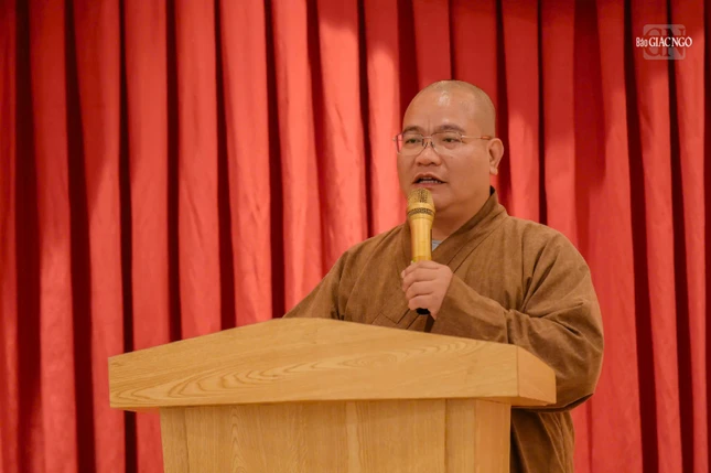 Thượng tọa Thích Hải Đạt phát biểu khai mạc