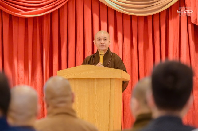 Đại đức Thích Hoằng Tâm phát biểu cảm tạ Đại đức Thích Hoằng Tâm phát biểu cảm tạ