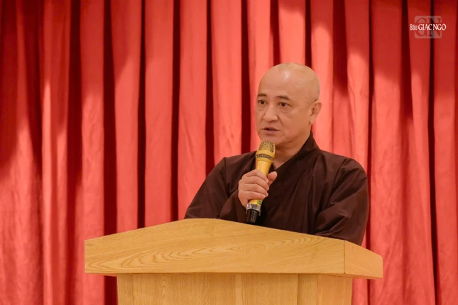 Hòa thượng Thích Huệ Thông phát biểu chỉ đạo