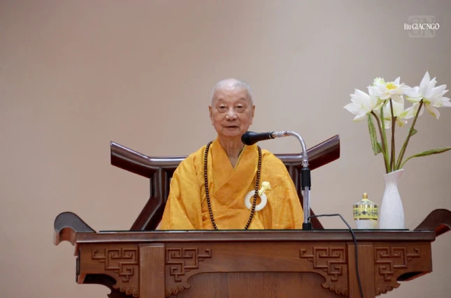 Đức Pháp chủ GHPGVN ban đạo từ