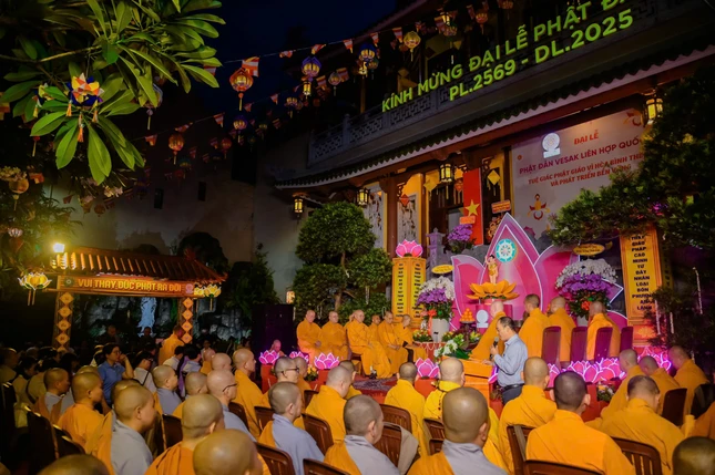 Ông Trương Hữu Nghĩa phát biểu Ông Trương Hữu Nghĩa phát biểu