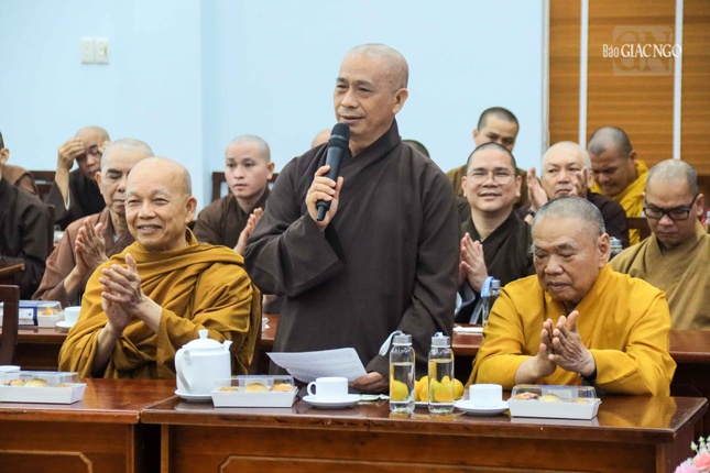 Thượng tọa Thích Tâm Chơn phát biểu