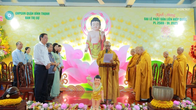 Hòa thượng Thích Tịnh Giác tuyên đọc Thông điệp Đại lễ Phật đản Phật lịch 2569