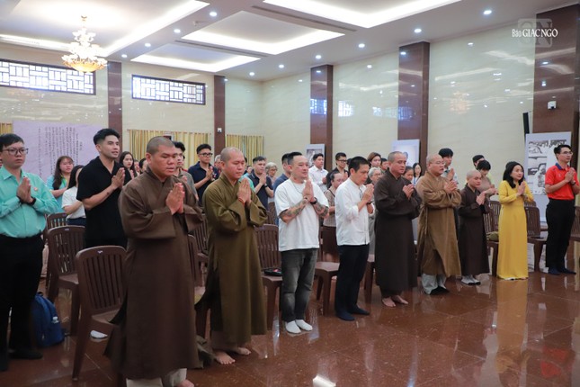 Niệm Phật cầu gia hộ