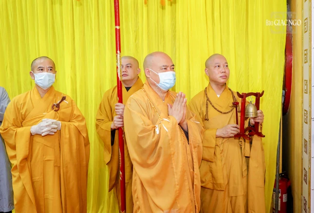 Nhất tâm cầu nguyện