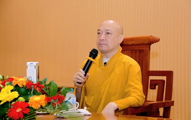 Thượng tọa Thích Nguyên Hạnh thuyết pháp Thượng tọa Thích Nguyên Hạnh thuyết pháp