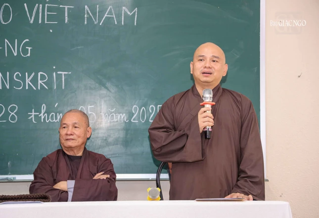 Đại đức Thích Lệ Ngôn, Trưởng phòng Đào tạo Học viện thông tin chương trình, nội quy khóa học