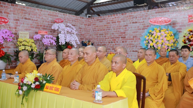 Chư tôn đức tham dự Chư tôn đức tham dự