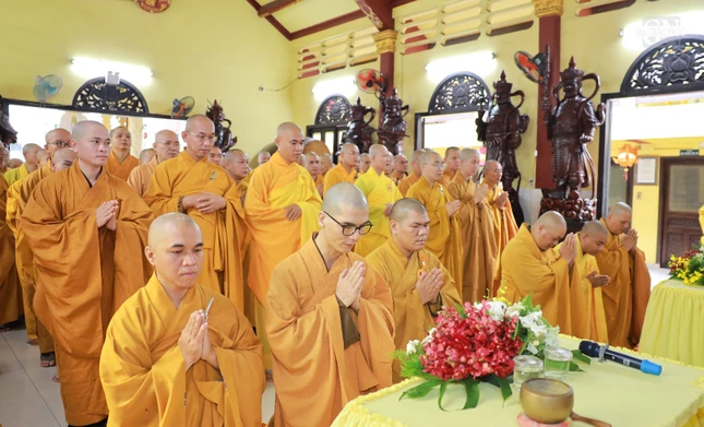 Tác bạch thọ an cư