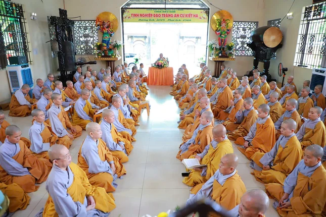 Mùa An cư kiết hạ Phật lịch 2569, trường hạ cung thỉnh Ni trưởng Thích nữ Như Đức làm Thiền chủ và Ni sư Thích nữ Chúc Tường làm Chánh hóa chủ