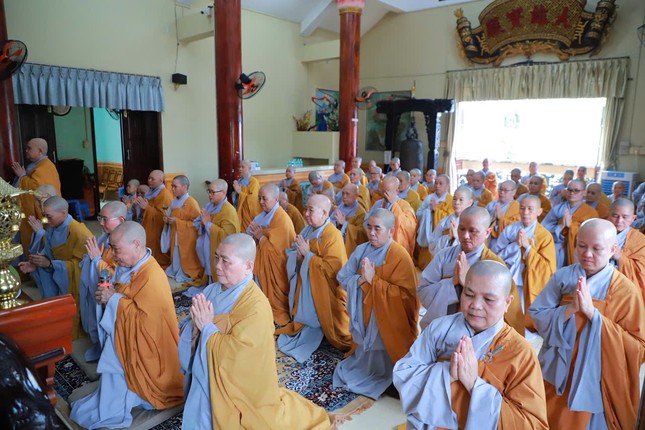 Hạ trường cung thỉnh Ni trưởng Thích nữ Như Thanh làm Thiền chủ và Ni sư Thích nữ Huệ Đạo làm Hóa chủ hạ trường Hạ trường cung thỉnh Ni trưởng Thích nữ Như Thanh làm Thiền chủ và Ni sư Thích nữ Huệ Đạo làm Hóa chủ hạ trường