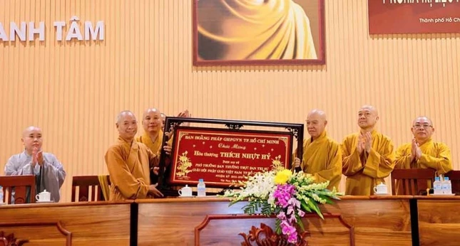 Ban Hoằng pháp GHPGVN TP.HCM chúc mừng Hòa thượng Thích Nhựt Hỷ được suy cử đảm nhiệm Phó Trưởng ban Thường trực Ban Trị sự Phật giáo Thành Phố