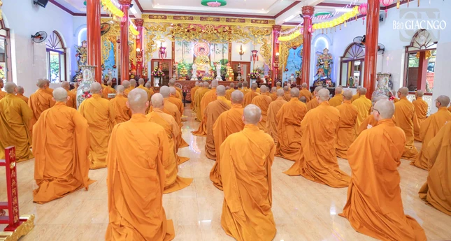 Phát lồ sám hối