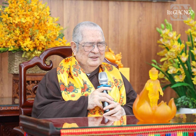 Trưởng lão Hòa thượng Thích Minh Chơn sách tấn chư hành giả an cư Trưởng lão Hòa thượng Thích Minh Chơn sách tấn chư hành giả an cư