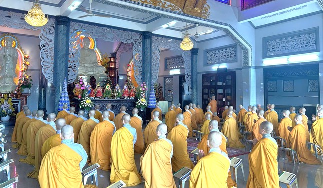 Trang nghiêm khóa lễ tại trường hạ tổ đình Kim Sơn