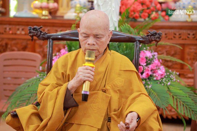 Hòa thượng Thích Thiện Minh tán thán chư Tăng nỗ lực tinh tấn tu học trong ba tháng hạ an cư